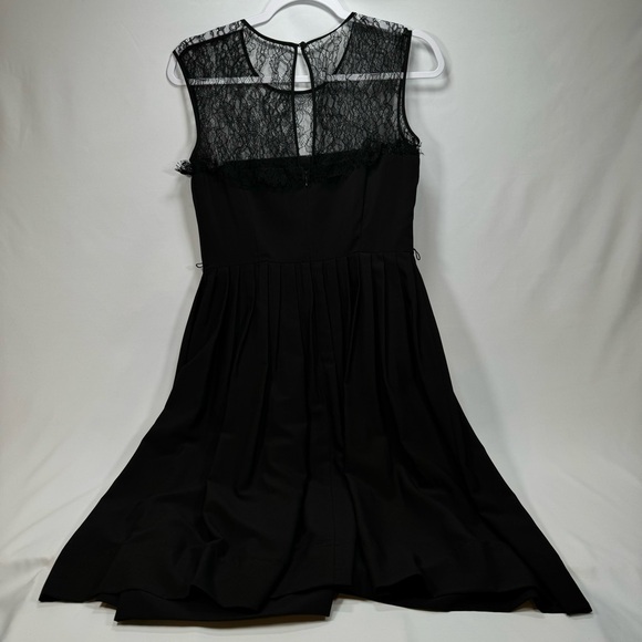 Calvin Klein Women's Black Dress Size 4 Lace Top Formal Wedding Dinner Travel - Picture 2 of 6